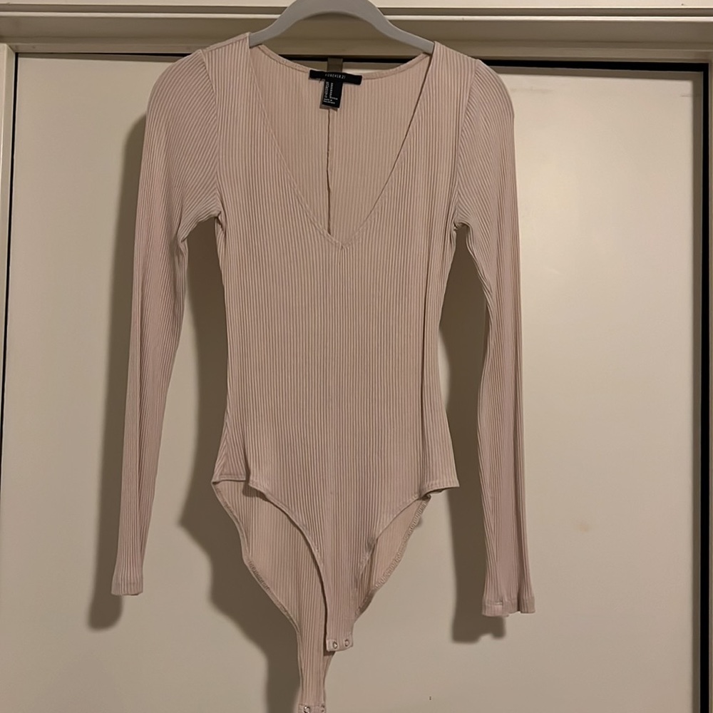Forever 21 long sleeve V-neck body suit